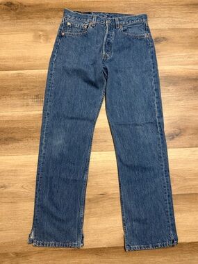 Vintage 90s Levi’s 501 Button Fly Jeans Made In USA‎ Size 30x30 Med - Light Wash